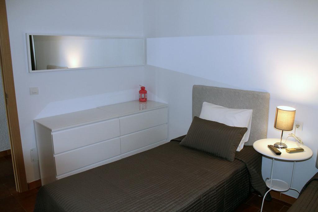 Hostal Montilla Sotogrande Torreguadiaro Eksteriør billede