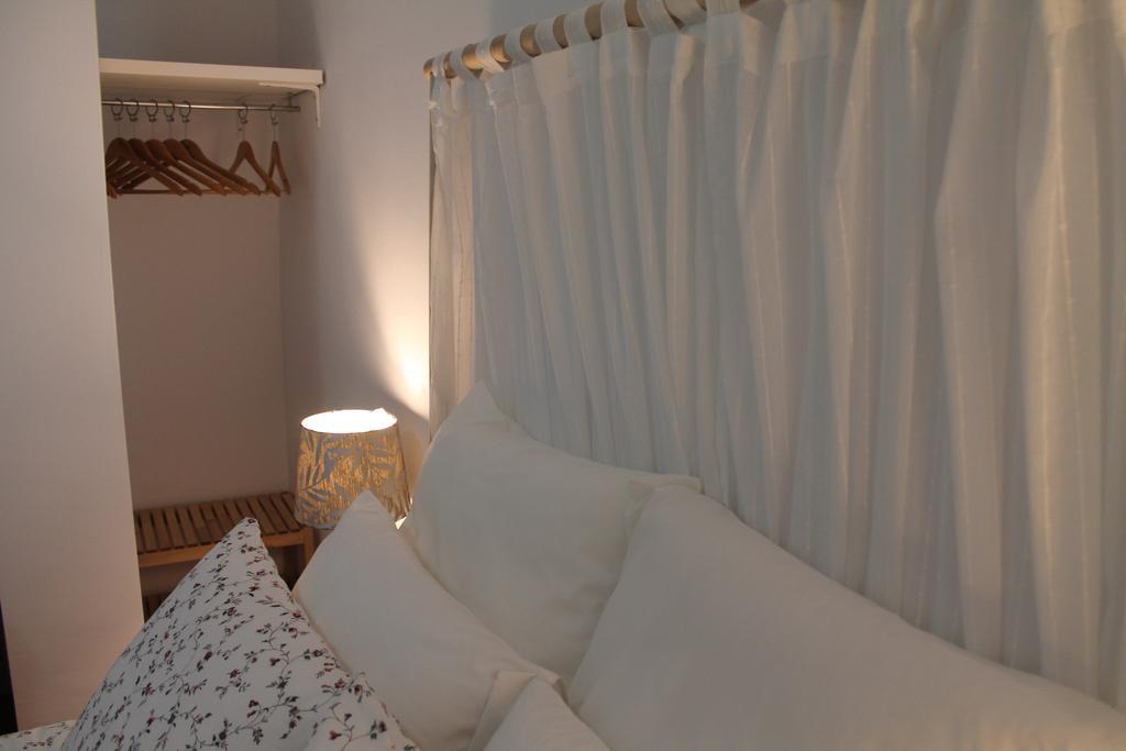 Hostal Montilla Sotogrande Torreguadiaro Eksteriør billede